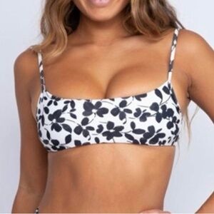 SKATIE Maddie top in Greenwich 🖤